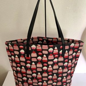 Kate Spade Printed Signature Cupcake Tote New Without tags
